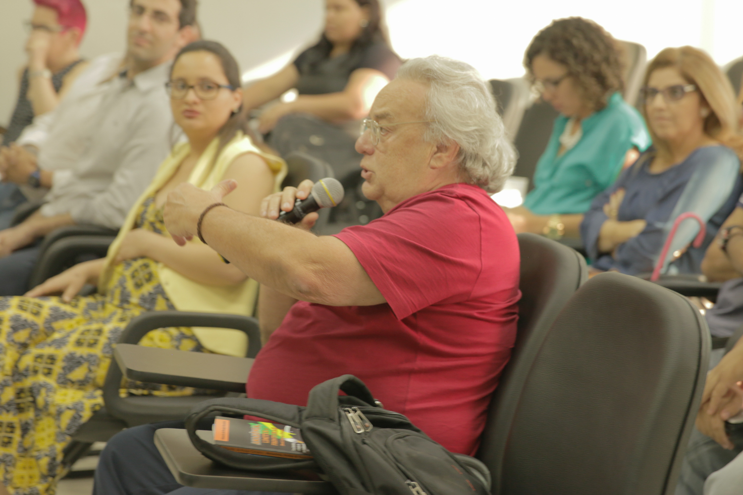 Prof. Paulo Emílio Matos Martins